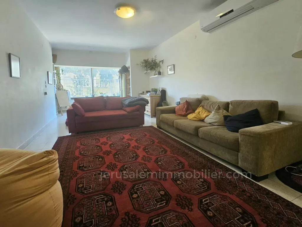 Apartamento de 3 quartos à venda em Kiryat Shmuel, Jerusalém, perto de Rehavia - JERUSALEM REAL ESTATE 026786595