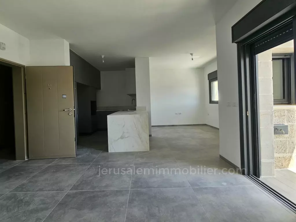 Une opportunité rare de vivre dans un appartement neuf à Katamon – JERUSALEM IMMOBILIER 026786595