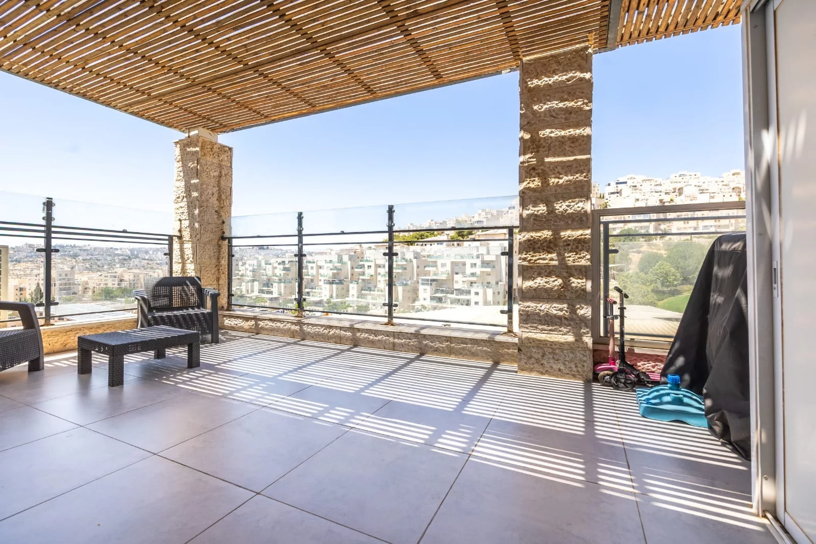 Har Homa - Terrasse Souccah