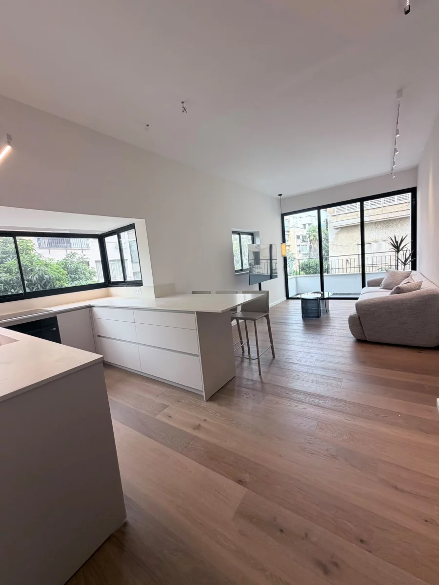 Quiet Street - Close to the Sea - Prime Location