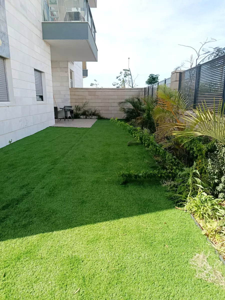 Ground floor with garden never inhabited