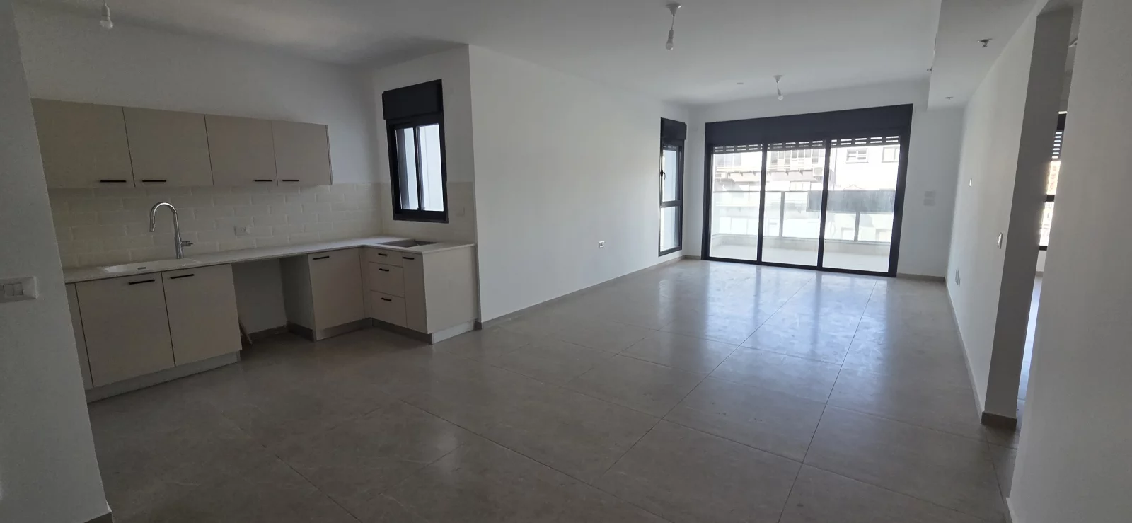 Apartment for sale in Netanya, 2 minutes from the sea