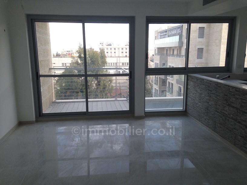Apartment 3 Rooms Jerusalem City center 144-IBL-435