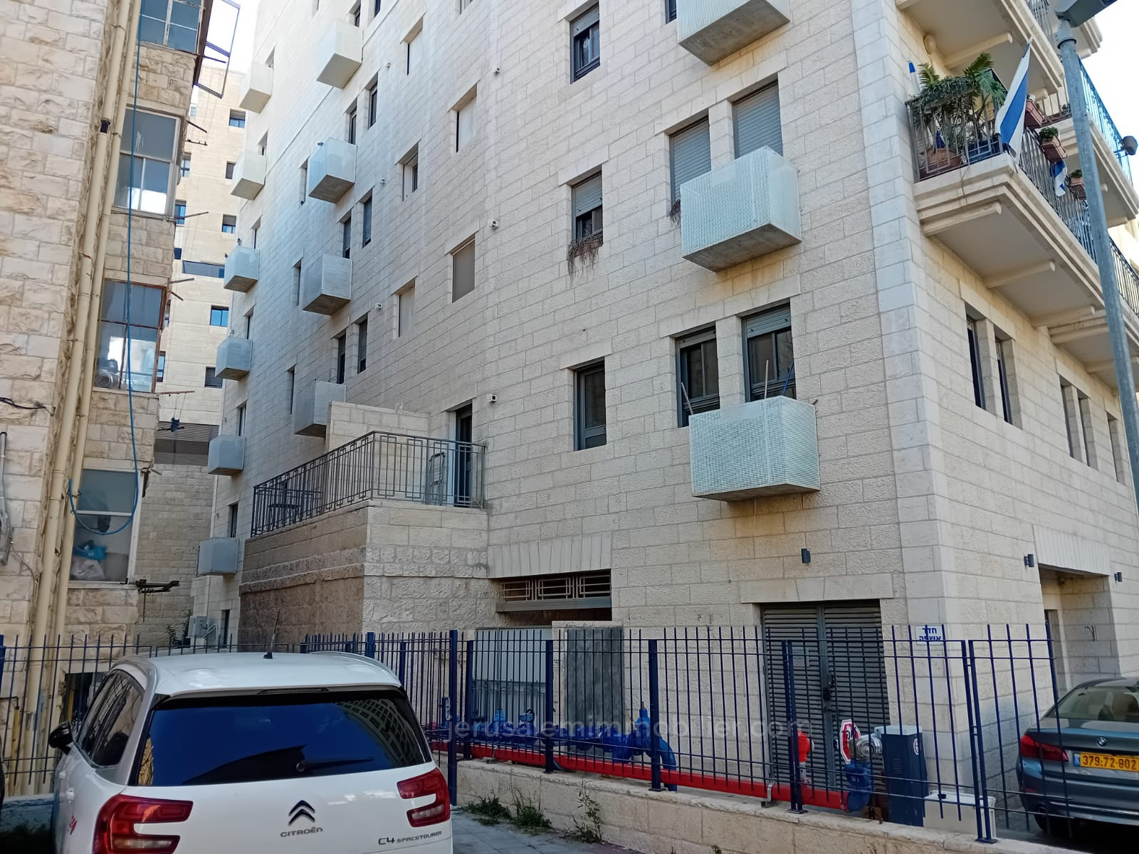 Apartment 2 Rooms Jerusalem City center 226-IBL-1825