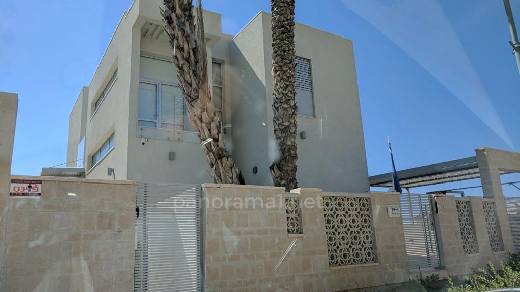 Villa 6 Rooms Ashkelon Barnea 233-IBL-1170