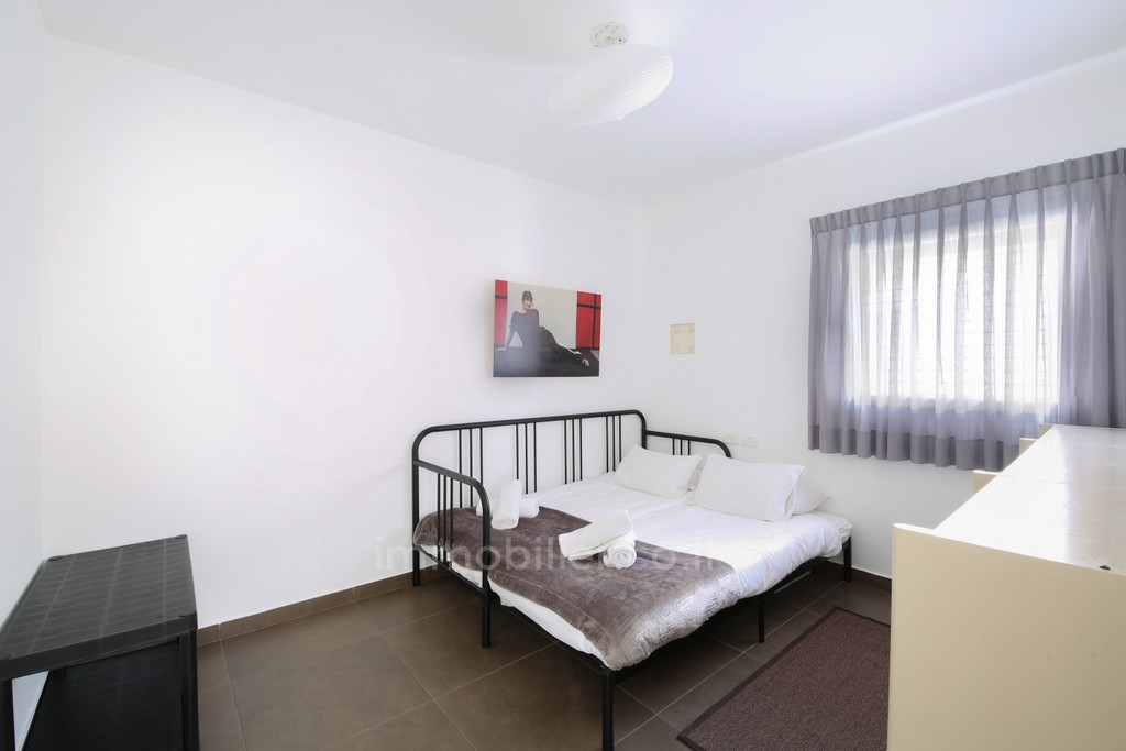 Apartment 3 Rooms Tel Aviv Rothshild 291-IBL-679