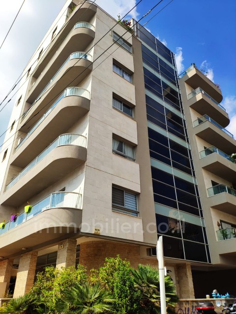 For sale Apartment Givataim