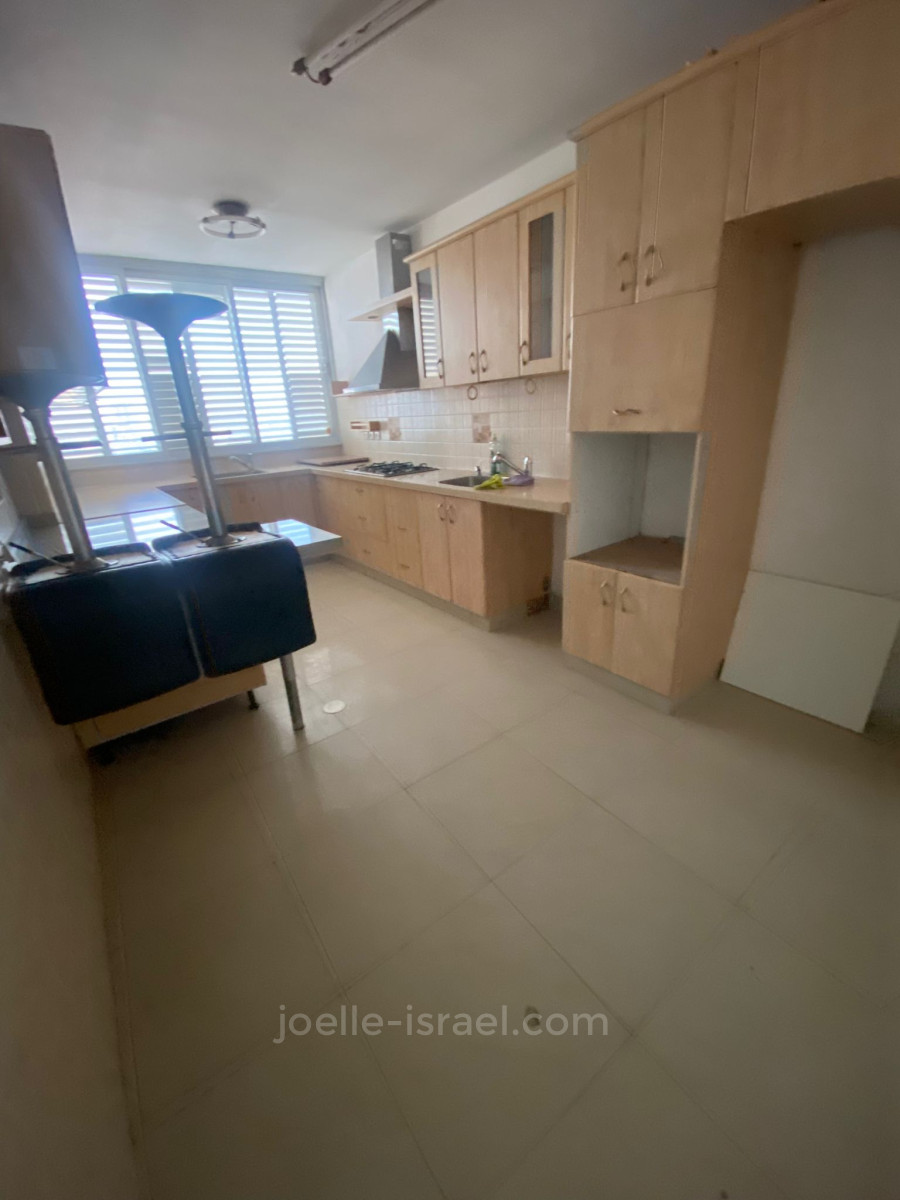 Apartment 4 Rooms Netanya City center 316-IBL-1639