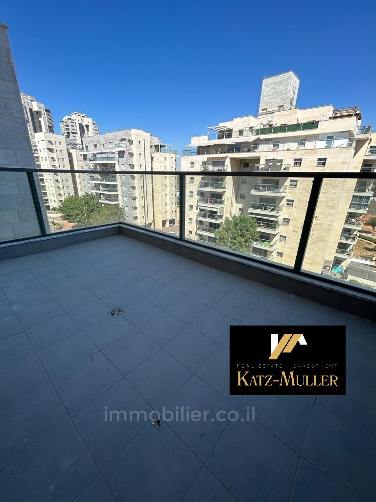 Apartment 5 Rooms Netanya Kiriat Hasharon 478-IBL-363